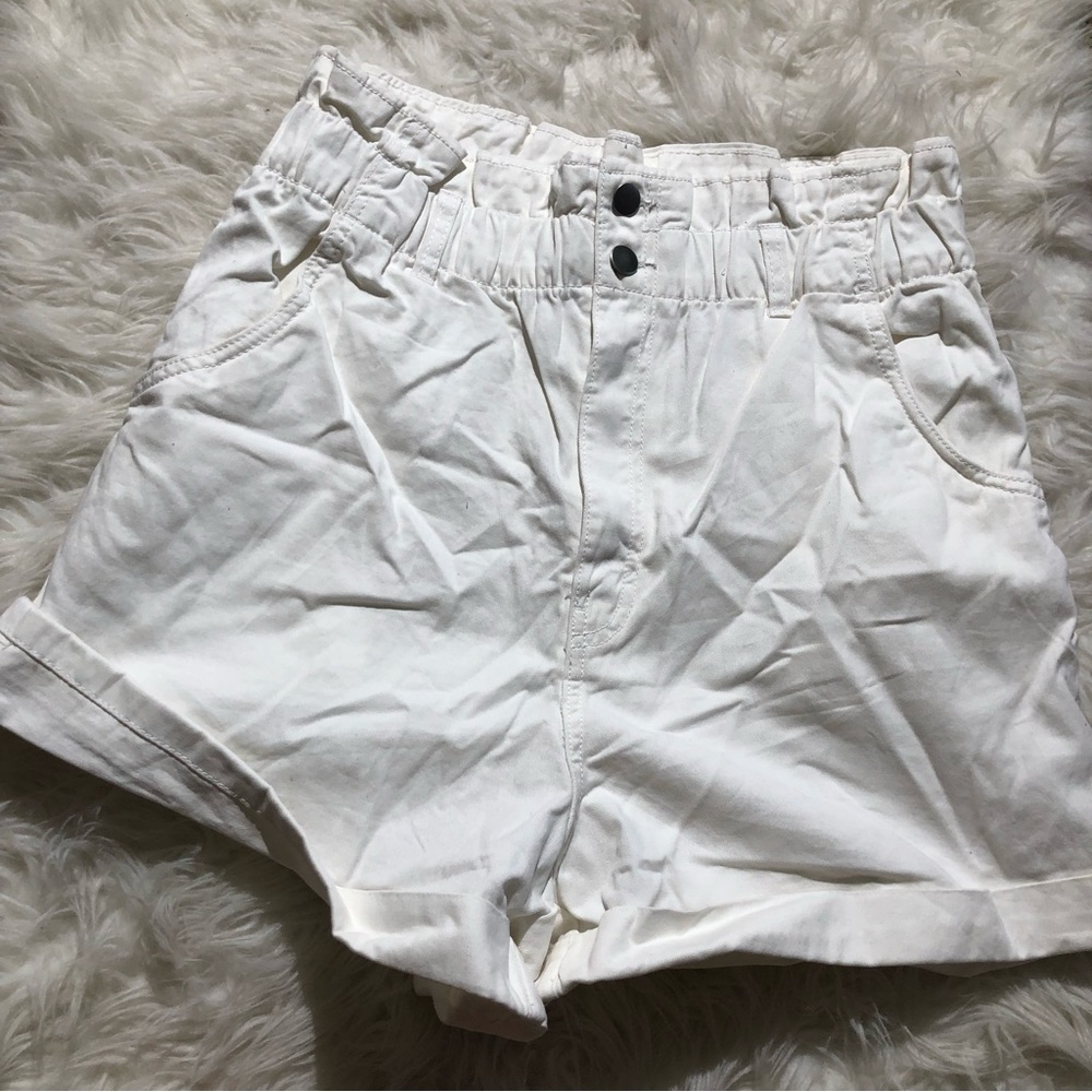 NWT white paper bag shorts H&M Size 12 high waisted summer spring euro vacation